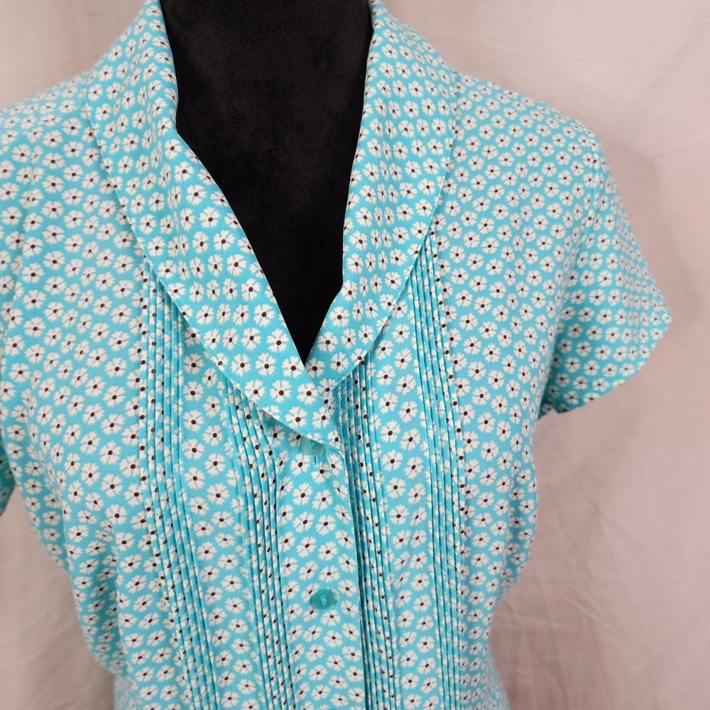 COVINGTON Size Small Turquoise Blue Ditsy Floral Pleated Shawl Collar Blouse EUC - Picture 2 of 9